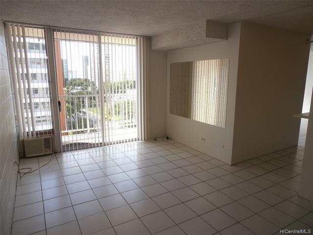 Building Photo - 1415 Punahou St