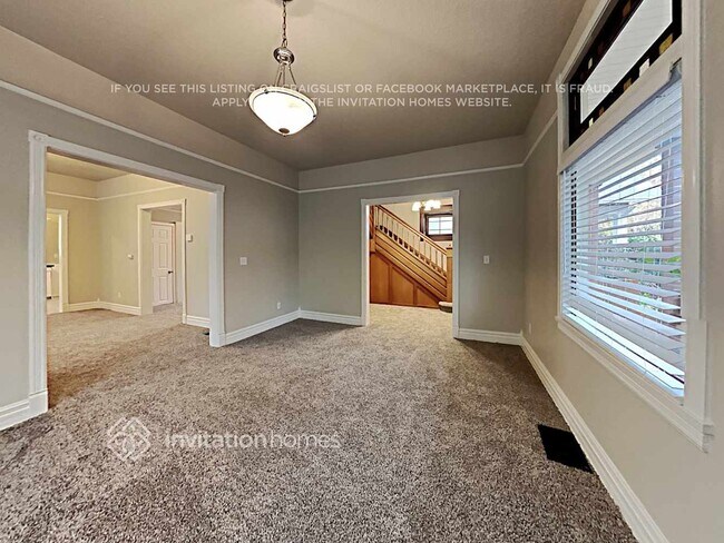 Building Photo - 2716 S 14th St