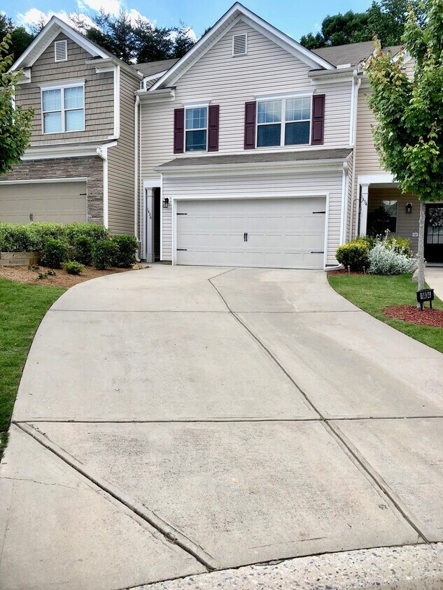 1436 Brookmere Way, Cumming, GA 30040 Townhome Rentals in Cumming GA