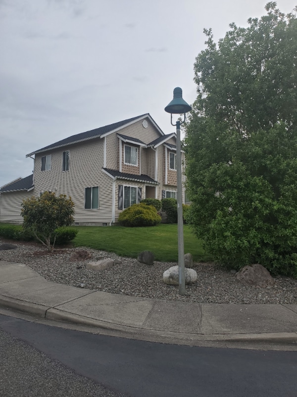 Building Photo - 17602 108th St Ct E