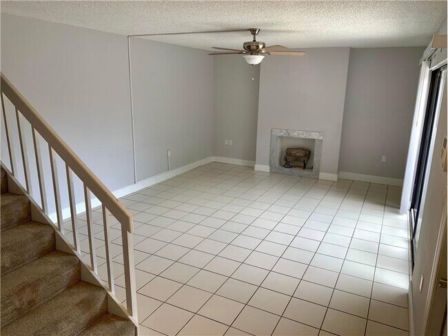 Building Photo - 3354 Meridian Way S