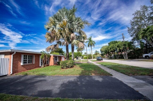 Photo - 1501 SW 57th Ave House