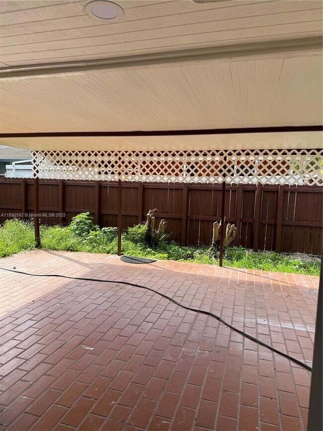 Foto del edificio - 13030 SW 49th Terrace