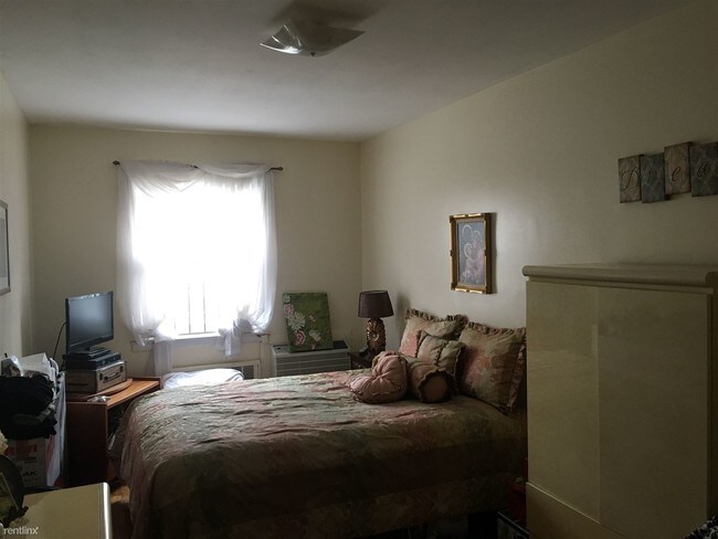 Foto del edificio - 2057 E 53rd Pl