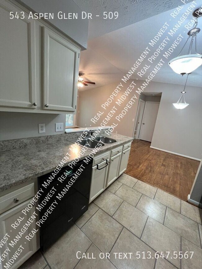 Foto del edificio - 543 Aspen Glen Dr