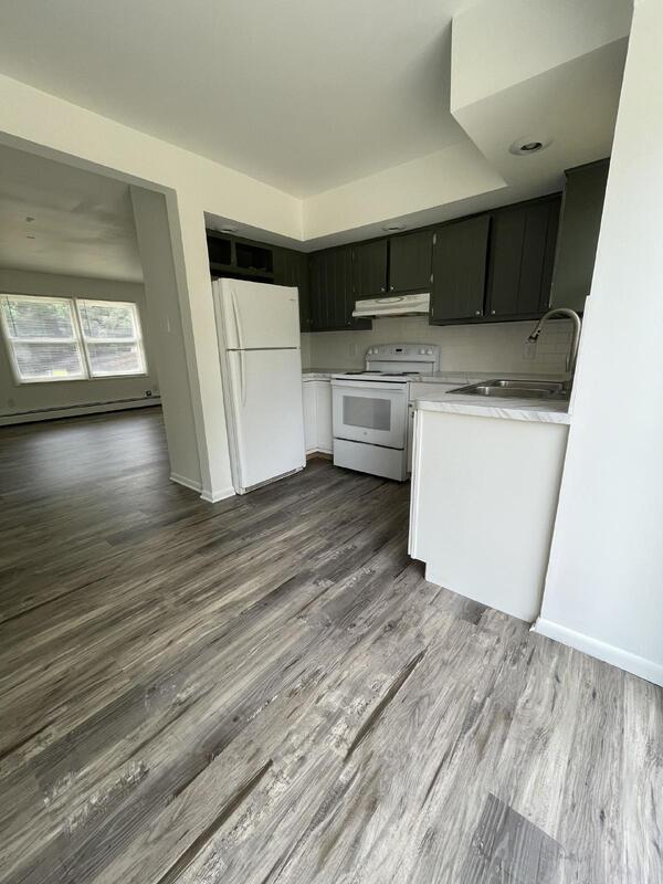 610 E High St, Greenville, MI 48838 Condo for Rent in Greenville, MI