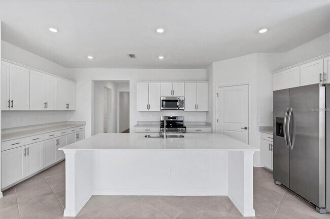 Building Photo - 19075 Cabernet Ct