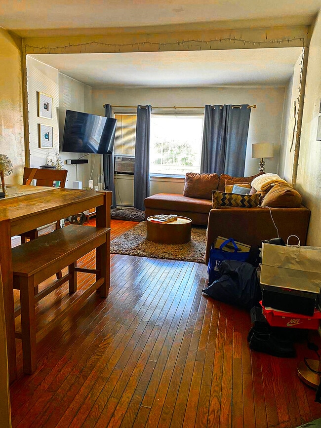 Living Room - 12 E Russell St