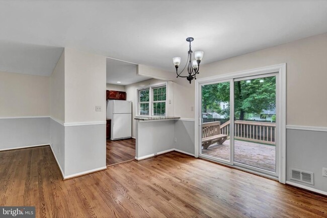 Foto del edificio - 14715 Lock Dr