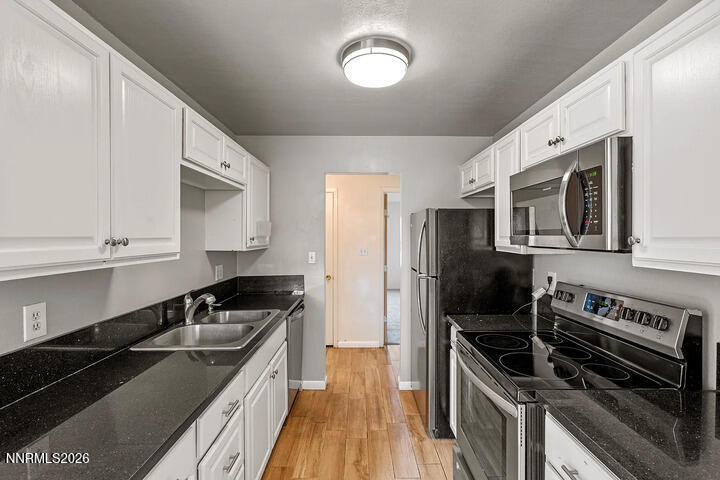 Foto del edificio - 3519 Clear Acre Ln