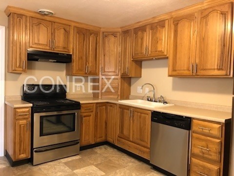 Building Photo - 314 Brookforest Dr