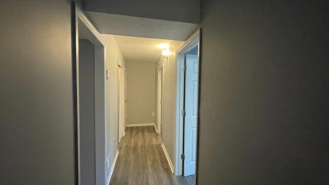 Building Photo - 548 Beach 65th St