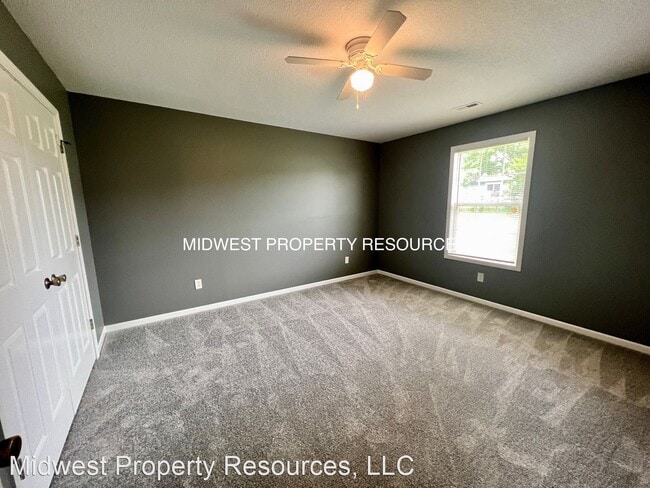 Building Photo - 2 br, 1 bath House - 719B Meadow Ln