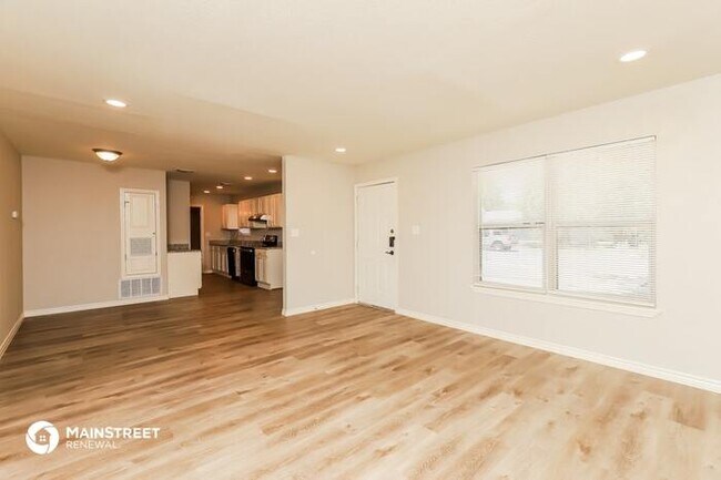 Foto del edificio - 450 Millwood Ln, San Antonio, TX 78216