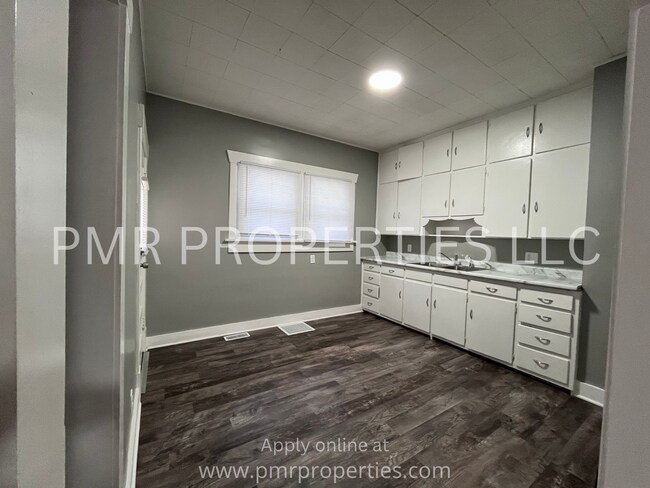 Foto del edificio - 2 Bedrooms / 1 Bathroom House