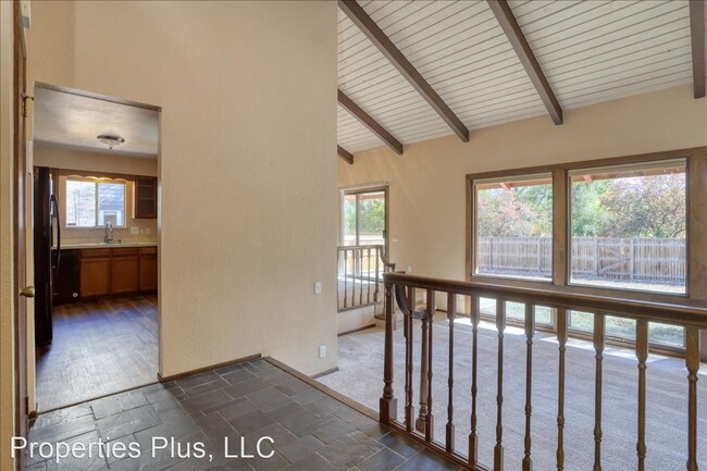Building Photo - 3 br, 3 bath House - 10090 E Ohio Ave