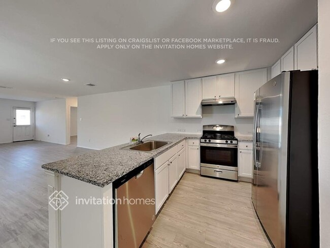 Building Photo - 10515 McClintock Dr