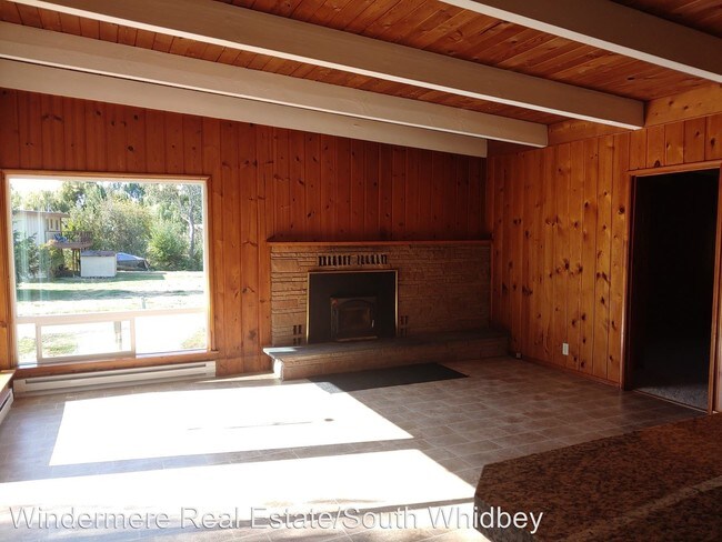 Building Photo - 3 br, 2 bath House - 5798 Mutiny Bay Rd