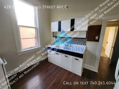 Foto del edificio - 426 E Wheeling St