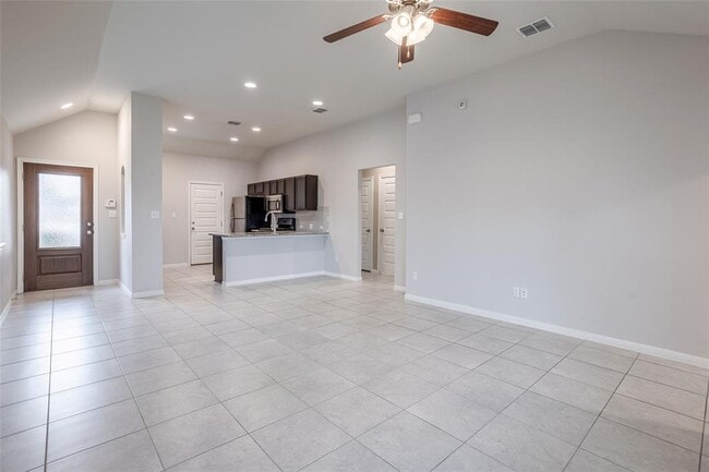 Foto del edificio - 615 Stampede Rd