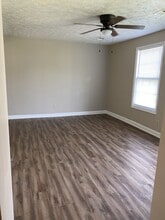 Building Photo - 307 Belew St