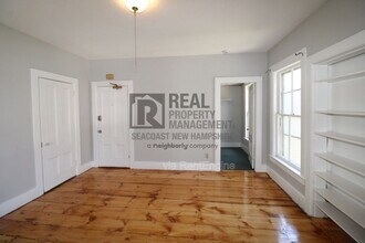 Building Photo - 40 Grove St
