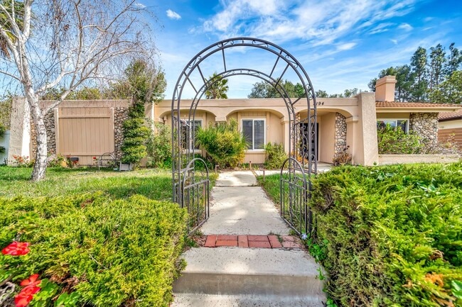 Building Photo - 3194 Rossini Pl