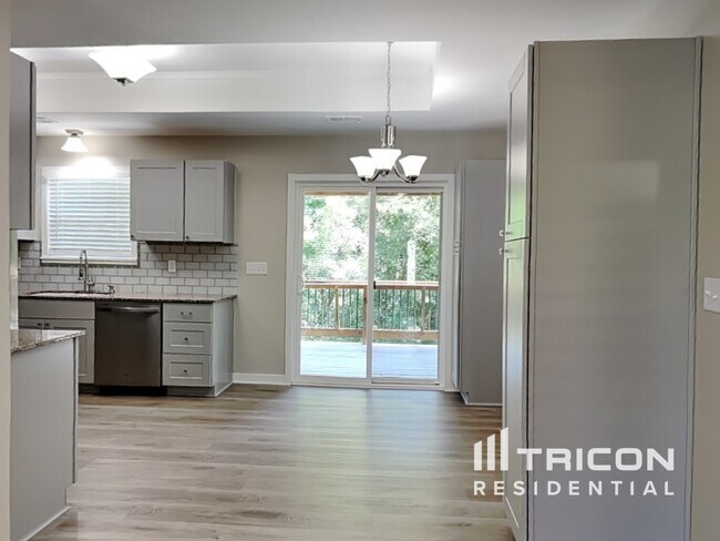 Building Photo - 1751 Miller Springs Dr