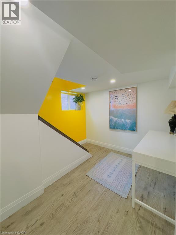 Photo du bâtiment - 196 Walnut St S