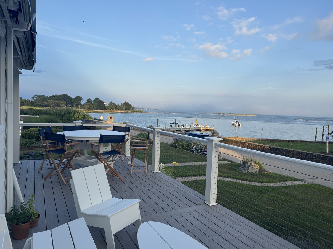 Photo - 9 E Grand St (Stonington, CT)