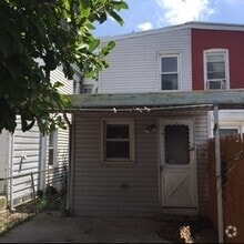 Building Photo - 1150 Nottingham Way