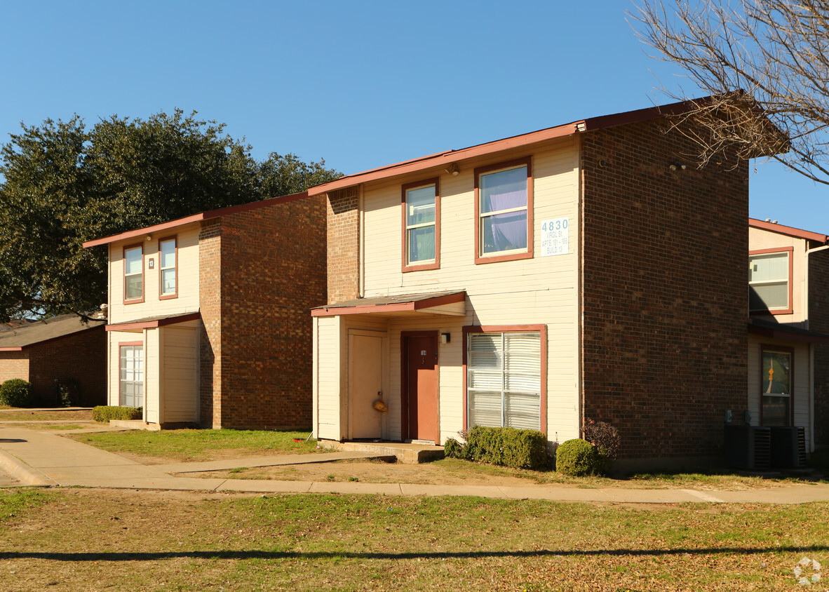 Foto principal - Webber Garden Apartments