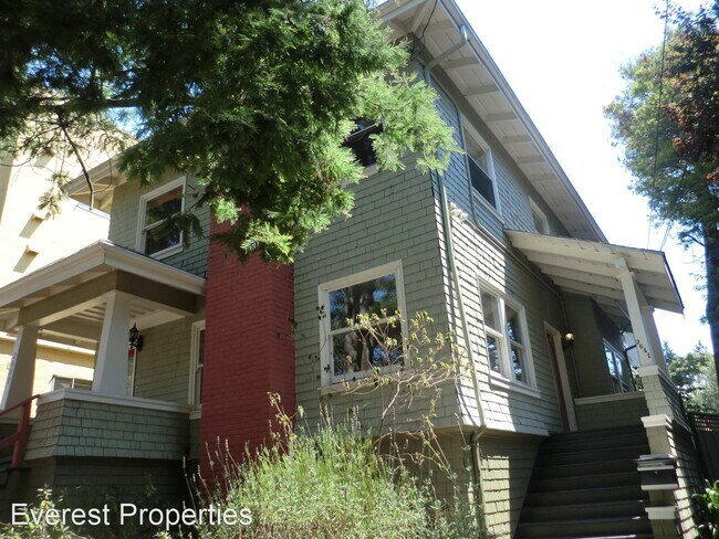 Foto del edificio - 2639-2641 Regent St