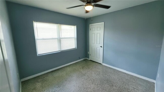 Building Photo - 4615 EDGEWATER Dr