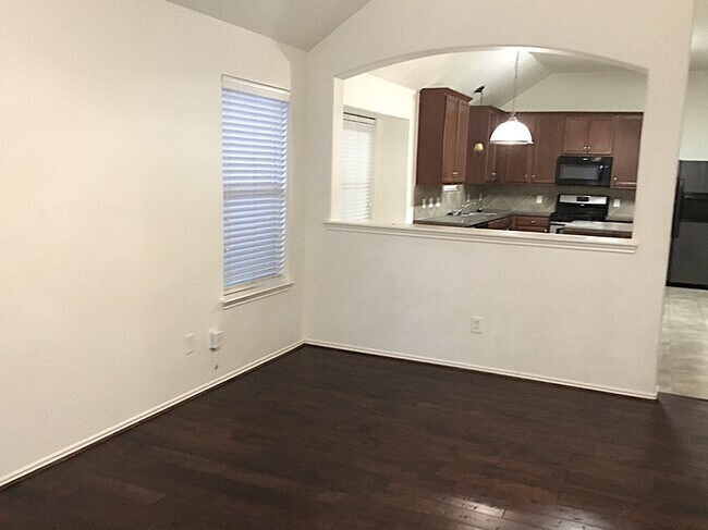 Foto del edificio - 10019 Blissful Valley Ln