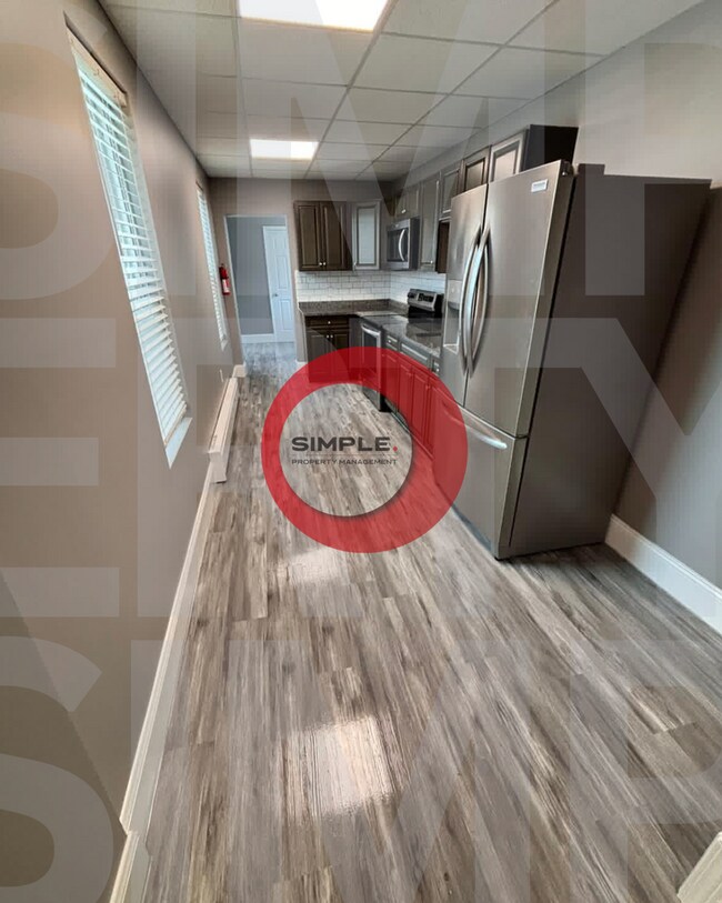 Building Photo - 543 S 6th St