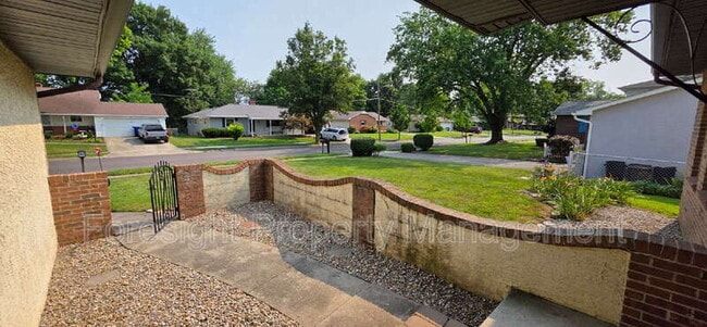 Building Photo - 53 Carriage Dr