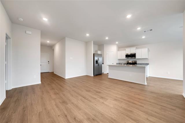 Foto del edificio - 501 Yellow Rose Rd