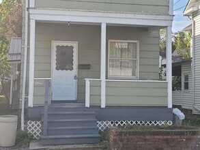 Building Photo - 195 D St