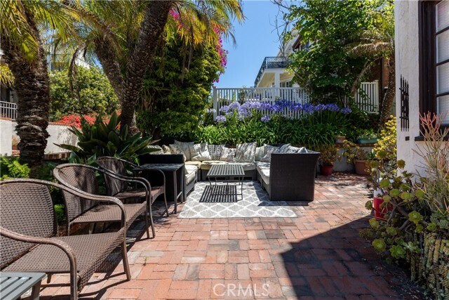 Foto del edificio - 3030 Manhattan Ave