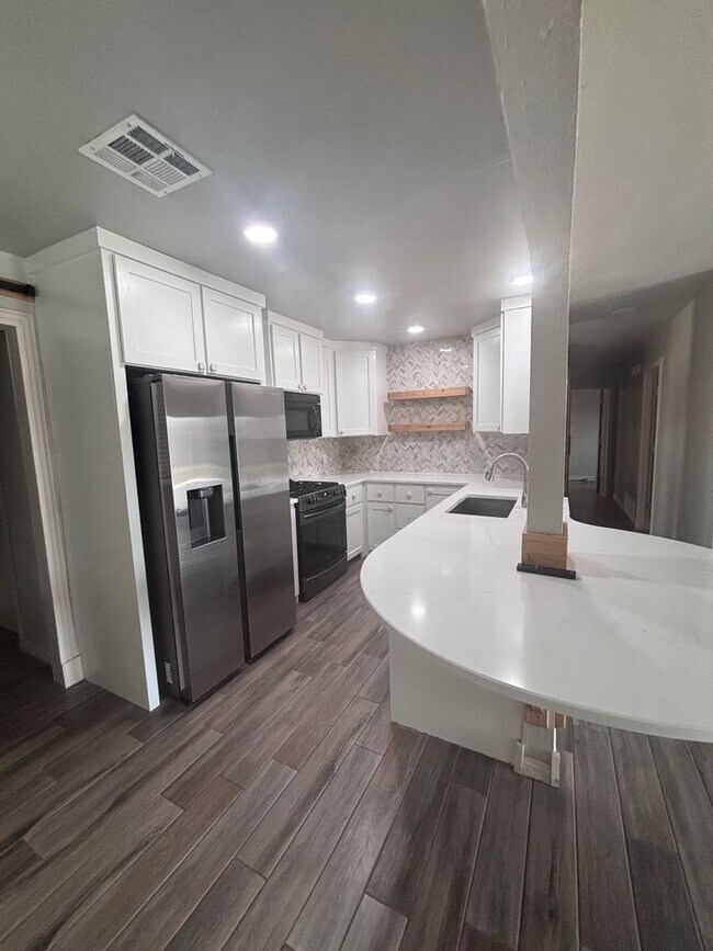 Foto del edificio - 1434 Princeton Cir