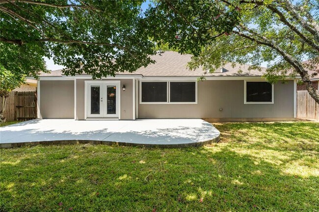 Building Photo - 1708 Jerusalem Dr