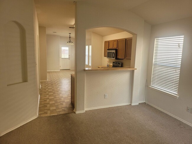 Photo - 6635 Hartnet Fields House