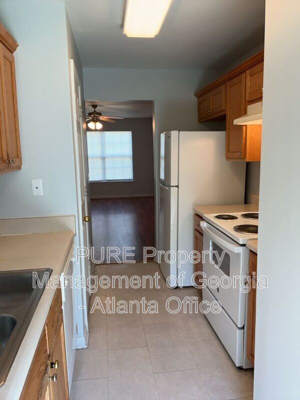 Foto del edificio - 1706-1706 Stonehaven Cir