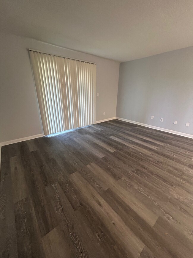 Living Room - 1208 Bush River Rd