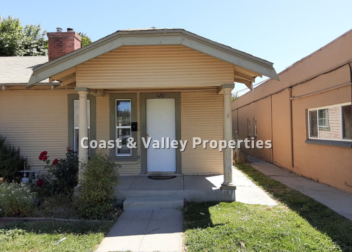 Primary Photo - 120-122 N. Mildred Avenue, King City, CA 9...