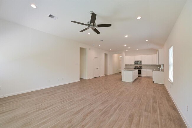 Foto del edificio - 3923 Sugardale St