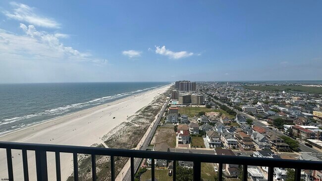Building Photo - 3851 Boardwalk