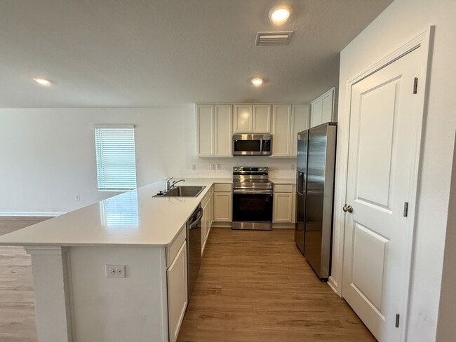 Building Photo - 4615 Carlstrom Ln