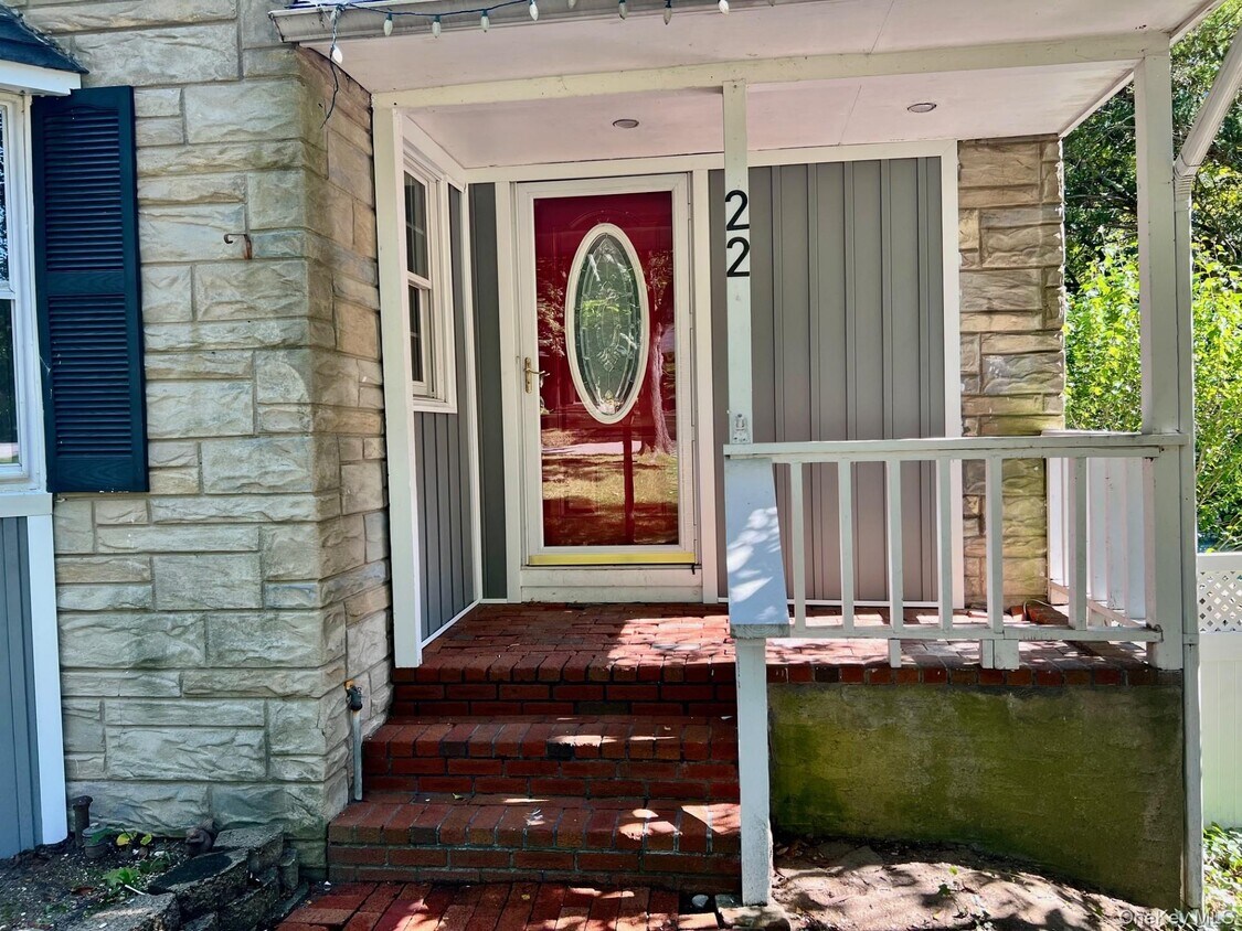 Foto principal - 22 Bayberry Ln